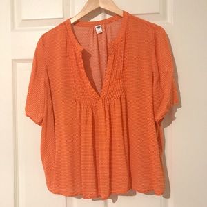 NWOT Cute orange top with retro vibe
